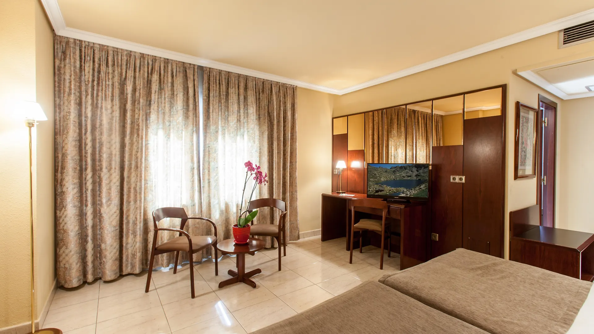 Yomo Imperial Hotel Sant Julia de Loria