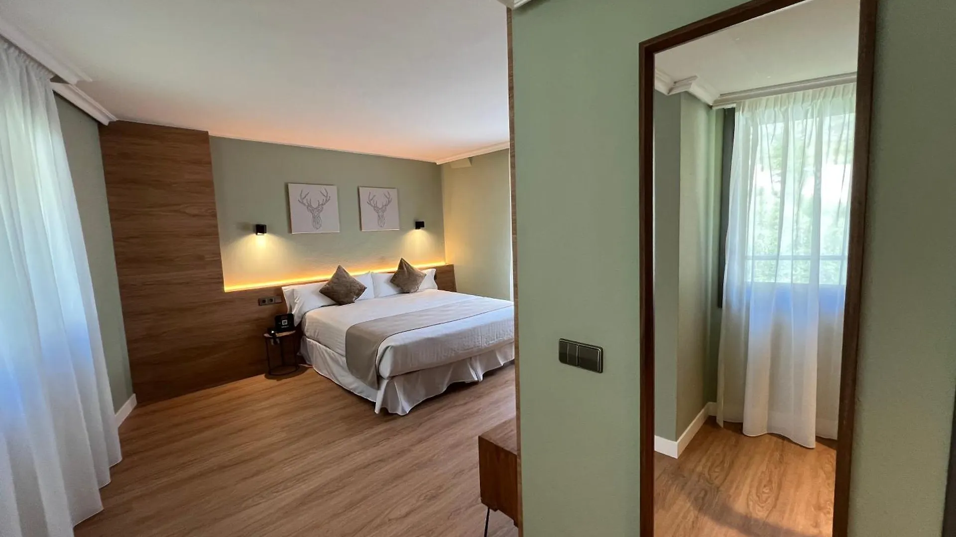 Yomo Imperial Hotel Sant Julia de Loria 3*,  Andorra