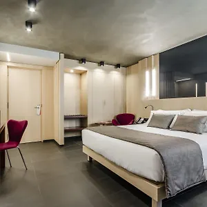 4* Hotel Metropolis