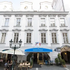 Modra Ruze Hotel Praag