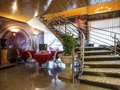 Yomo Imperial Hotel Sant Julia de Loria